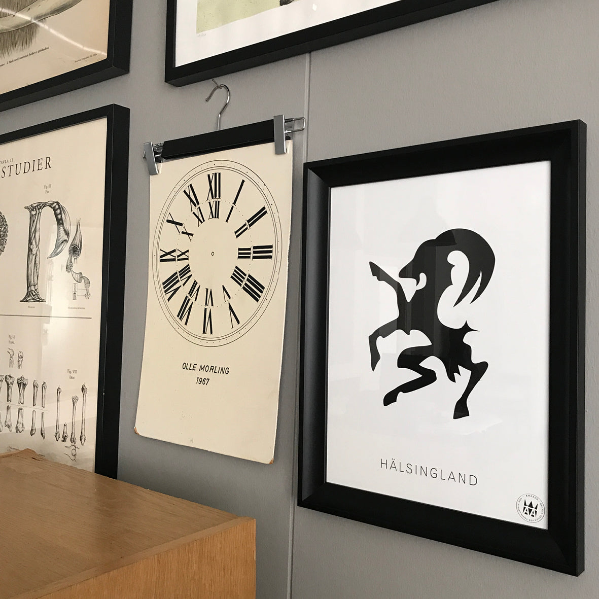 Tavla med svart hälsingebock, Hälsinglands landskapsvapen