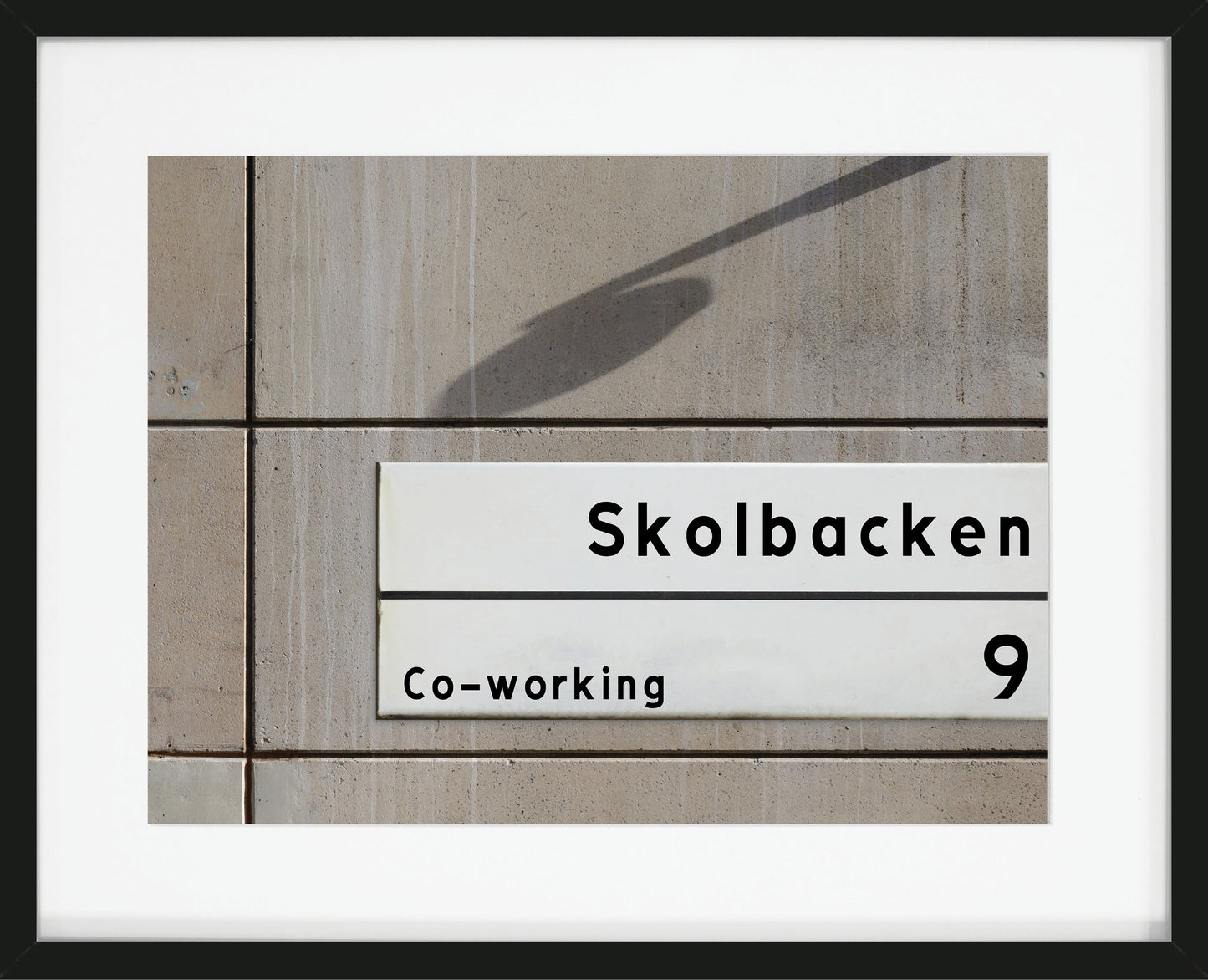 Poster  i ram som passar hall, trycks med din egen text