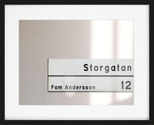 Load image into Gallery viewer, Cool tavla i hallen med din egen adress och namn
